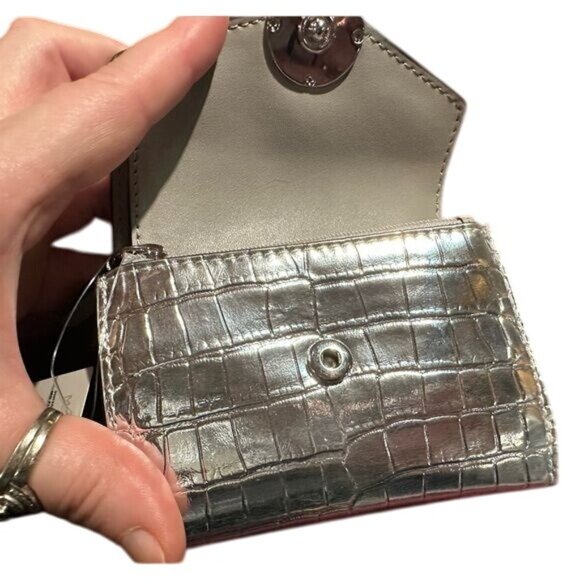 Michael Kors Carmen Silver Metallic Crocodile Embossed Leather Wallet MSRP $258 - Picture 4 of 5
